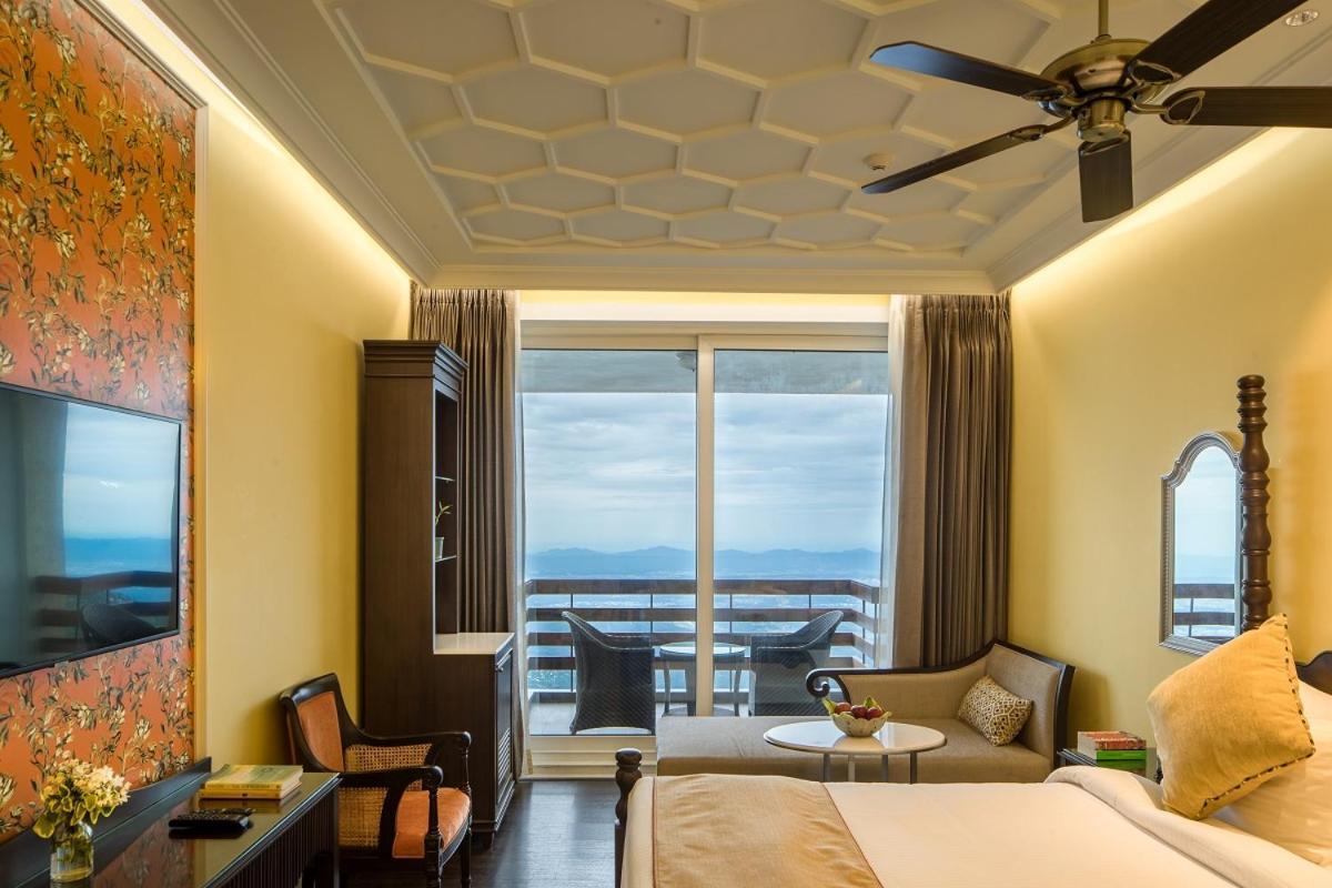 Royal Orchid Fort Resort Mussoorie Ngoại thất bức ảnh