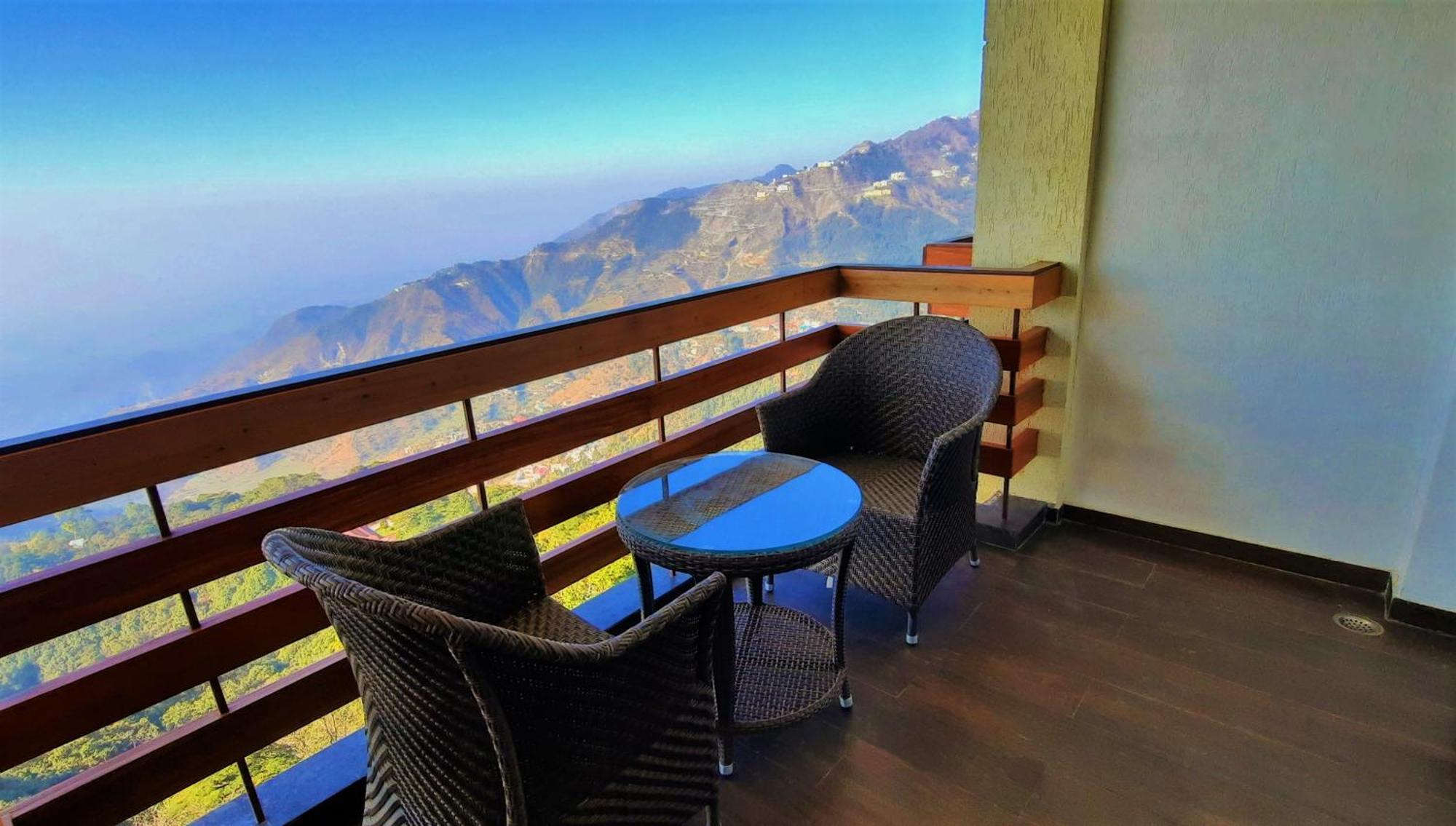 Royal Orchid Fort Resort Mussoorie Ngoại thất bức ảnh