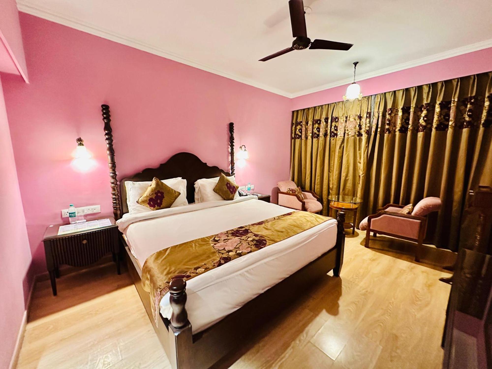 Royal Orchid Fort Resort Mussoorie Ngoại thất bức ảnh