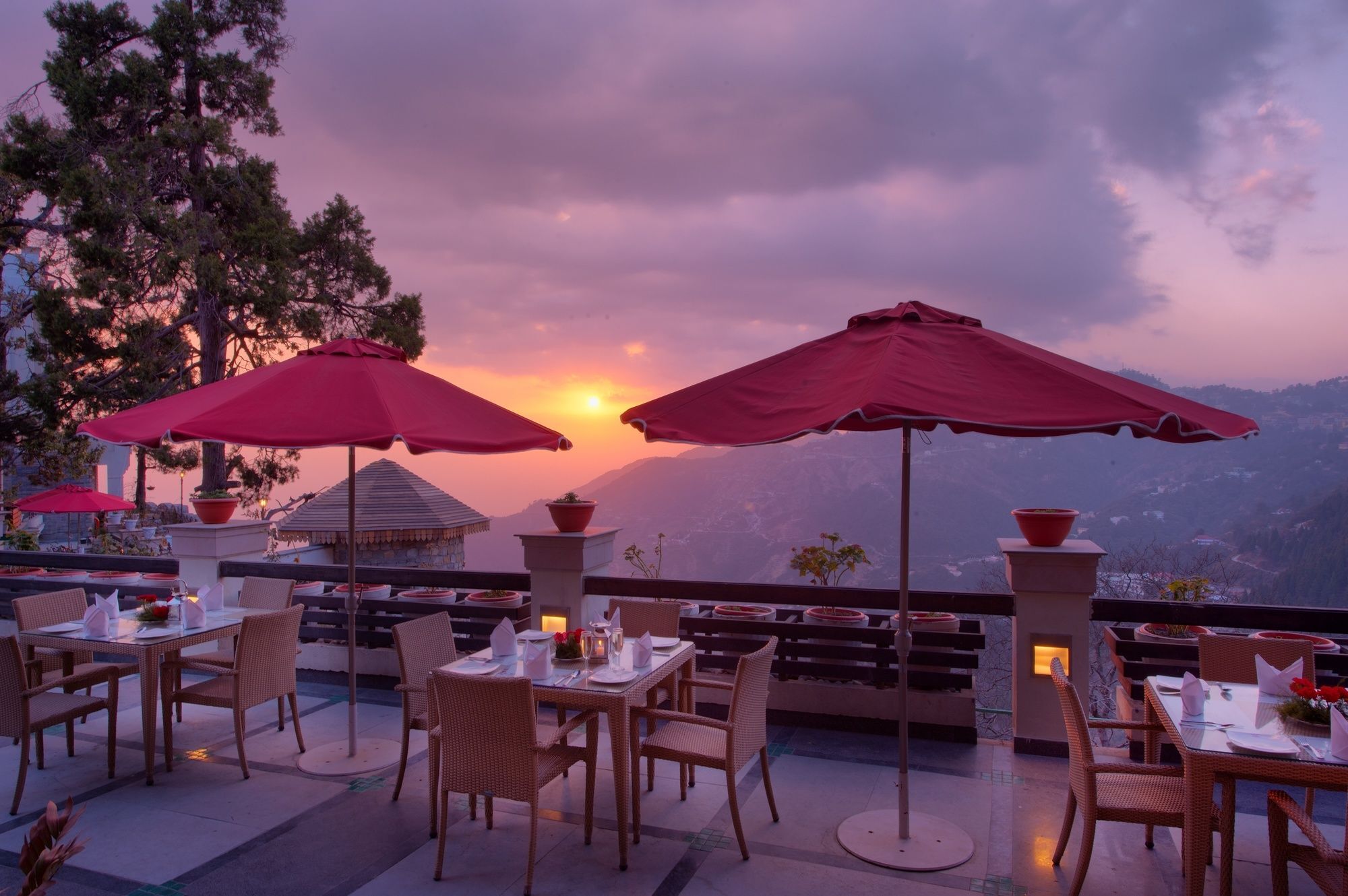 Royal Orchid Fort Resort Mussoorie Ngoại thất bức ảnh