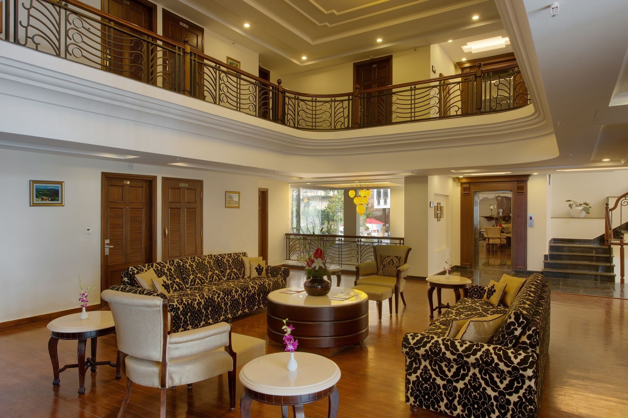 Royal Orchid Fort Resort Mussoorie Ngoại thất bức ảnh