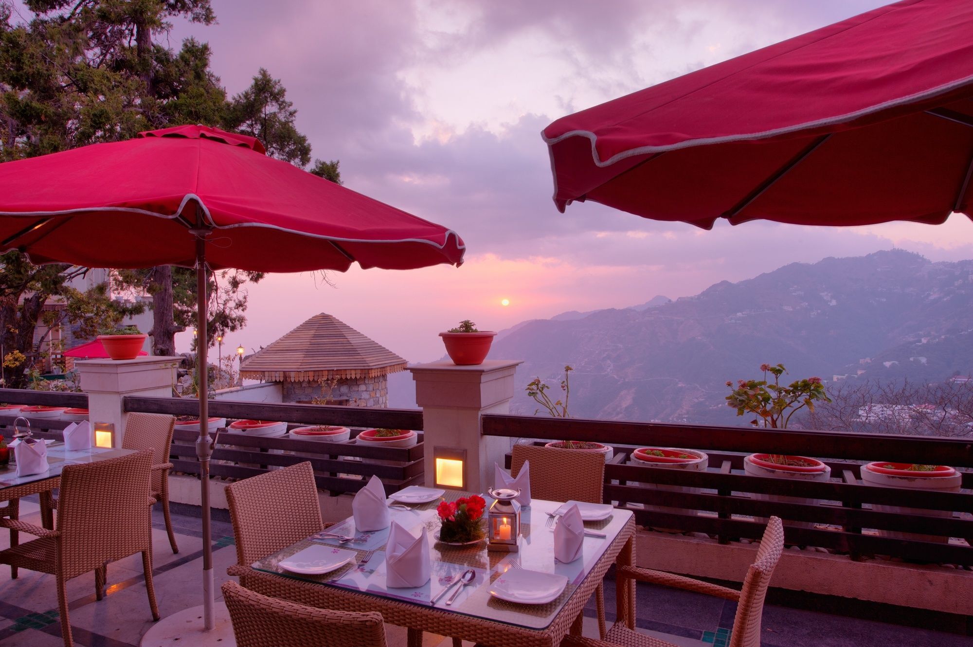 Royal Orchid Fort Resort Mussoorie Ngoại thất bức ảnh