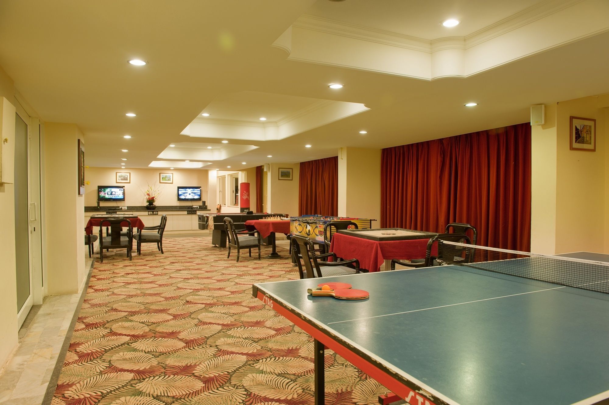 Royal Orchid Fort Resort Mussoorie Ngoại thất bức ảnh